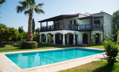 Bodrum Bitez' de Özel Havuzlu 4+1 Villa