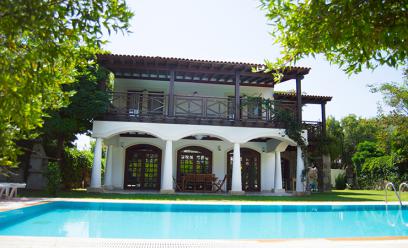 Bodrum Bitez' de Özel Havuzlu 4+1 Muhafazakar Villa