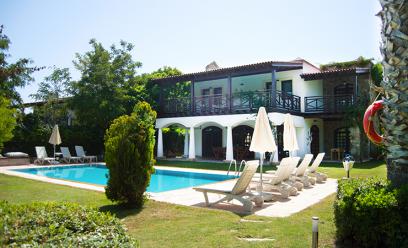 Bodrum Bitez' de Özel Havuzlu 4+1 Muhafazakar Villa
