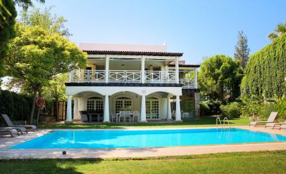 Bodrum Bitez' de Özel Havuzlu 4+1 Villa