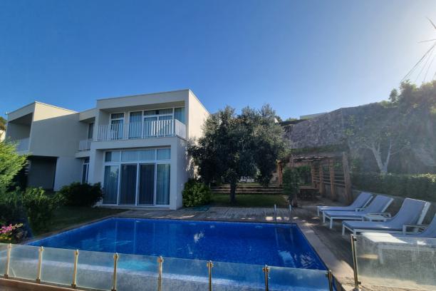 Bodrum Yalıkavak' ta 4+1 Deniz Manzaralı Özel Havuz ve Özel Plajlı Villa