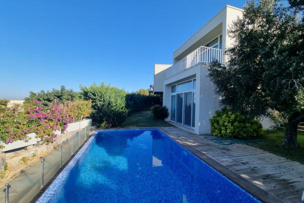 Bodrum Yalıkavak' ta 4+1 Deniz Manzaralı Özel Havuz ve Özel Plajlı Villa