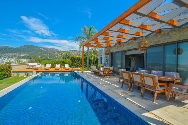 Bodrum Konacık Özel Havuzlu Lüks Kiralık 6+1 Villa