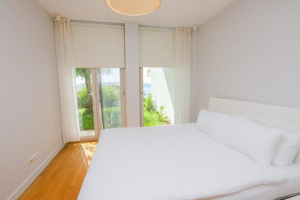 Bodrum Yalıkavak' ta 4+1 Deniz Manzaralı Özel Plajlı Villa