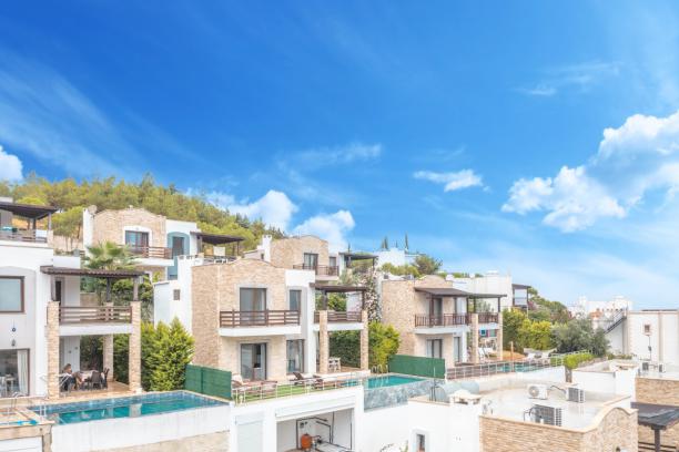 Bodrum Gündoğan'da Özel Havuzlu Doğa Manzaralı Güvenlikli Site İçerisinde 3+1 Villa