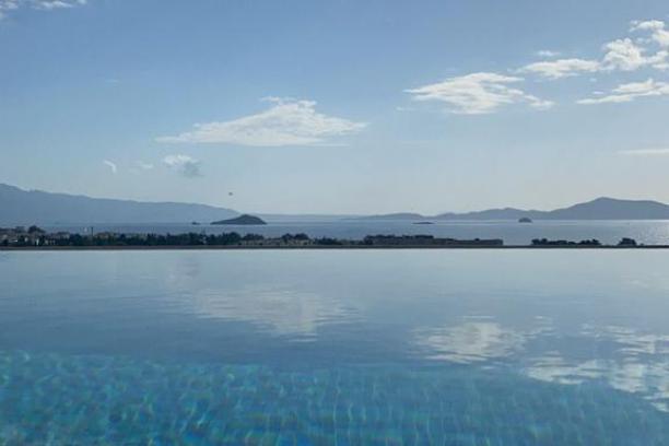 Bodrum Kadıkalesi' nde Deniz Manzaralı Özel Havuzlu 4+1 Villa