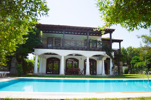 Bodrum Bitez' de Özel Havuzlu 4+1 Muhafazakar Villa
