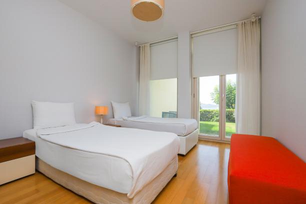 Bodrum Yalıkavak' ta 4+1 Deniz Manzaralı Özel Plajlı Villa