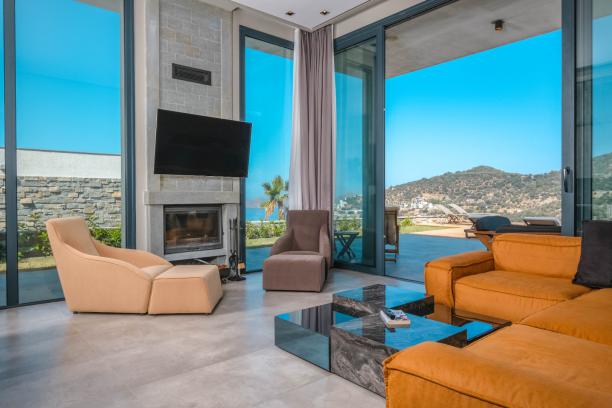 Bodrum Yalıkavak' ta Özel Havuzlu Deniz Manzaralı 4+1 Villa