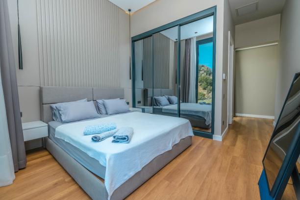 Bodrum Yalıkavak' ta Özel Havuzlu Deniz Manzaralı 4+1 Villa