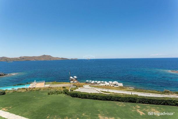 Bodrum Yalıkavak' ta 4+1 Deniz Manzaralı Özel Havuz ve Özel Plajlı Villa