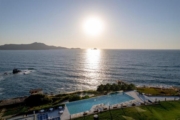 Bodrum Yalıkavak' ta 4+1 Deniz Manzaralı Özel Havuz ve Özel Plajlı Villa