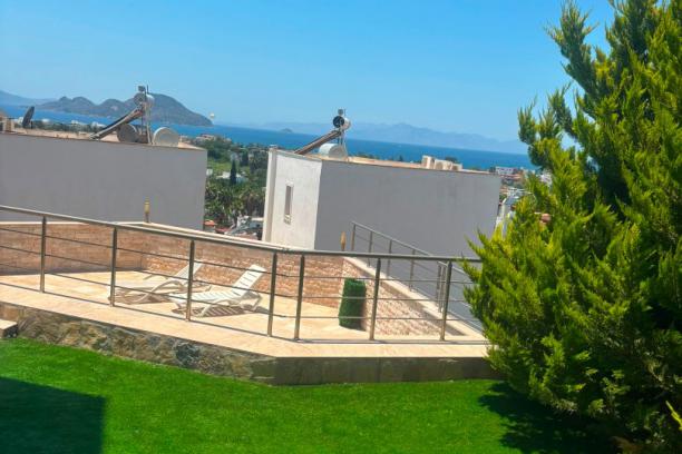 Bodrum Turgutreis Kadıkalesinde Deniz Manzaralı Özel Havuzlu Villa
