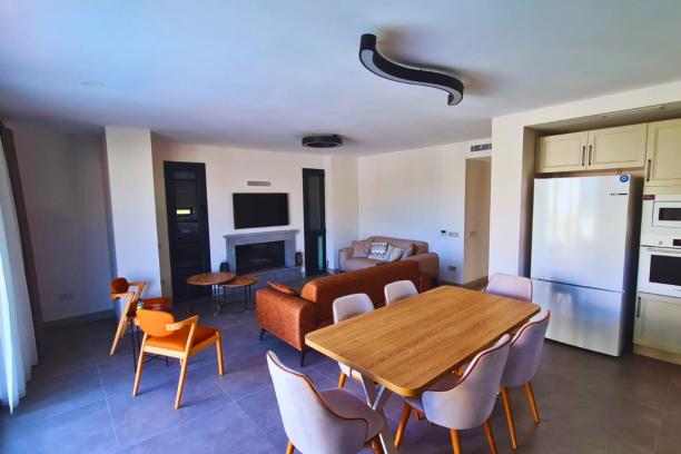 Ortakent' te Özel Havuzlu Merkezi 4+1 Kiralık Villa