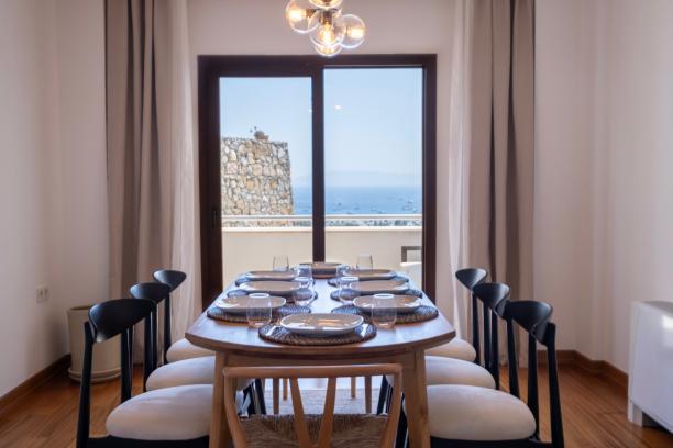 Bodrum Merkezde Özel Havuzlu Deniz Manzaralı 4+1 Villa