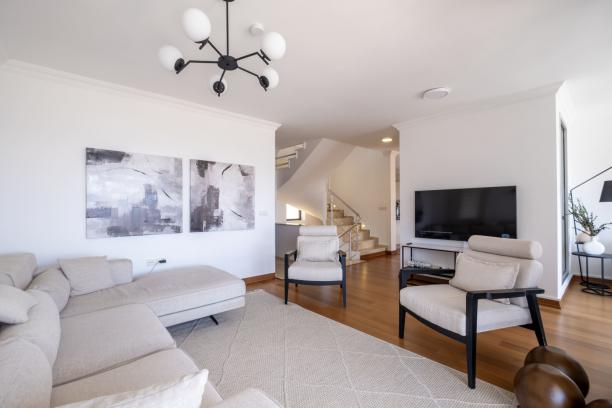 Bodrum Merkezde Özel Havuzlu Deniz Manzaralı 4+1 Villa