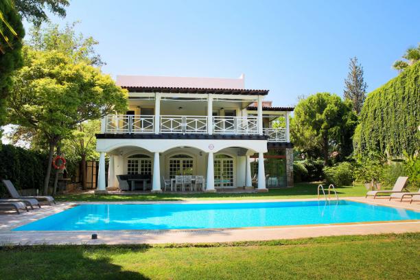 Bodrum Bitez' de Özel Havuzlu 4+1 Villa