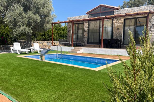 Bodrum Yalıçiftlik Özel Havuzlu Kiralık Taş Villa