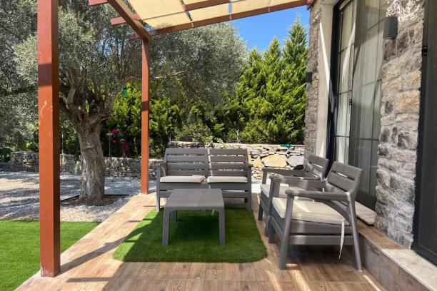 Bodrum Yalıçiftlik Özel Havuzlu Kiralık Taş Villa