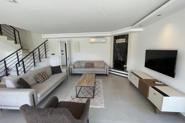 Bodrum Yokuşbaşında Özel Havuzlu Doğa Manzaralı 4+1 Villa