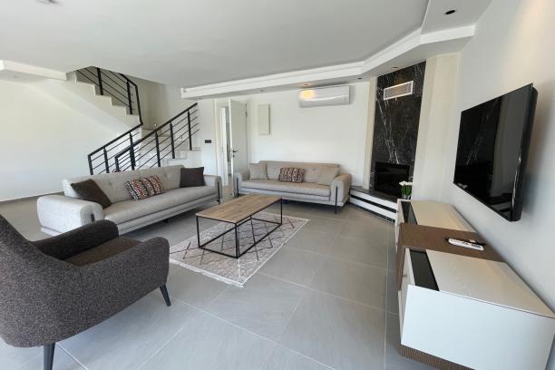 Bodrum Yokuşbaşında Özel Havuzlu Doğa Manzaralı 4+1 Villa