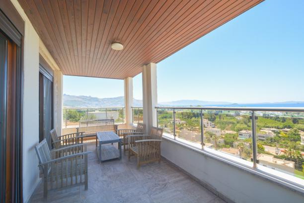 Bodrum Turgutreis Kadıkalesinde Deniz Manzaralı Özel Havuzlu Villa
