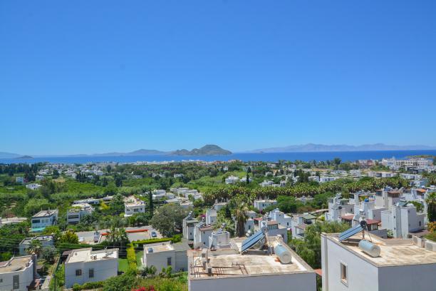 Bodrum Turgutreis Kadıkalesinde Deniz Manzaralı Özel Havuzlu Villa