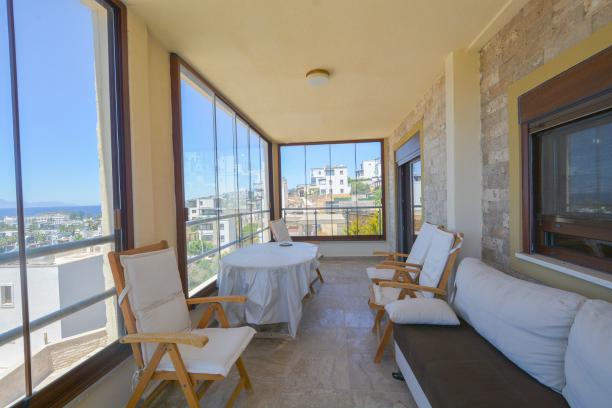 Bodrum Turgutreis Kadıkalesinde Deniz Manzaralı Özel Havuzlu Villa