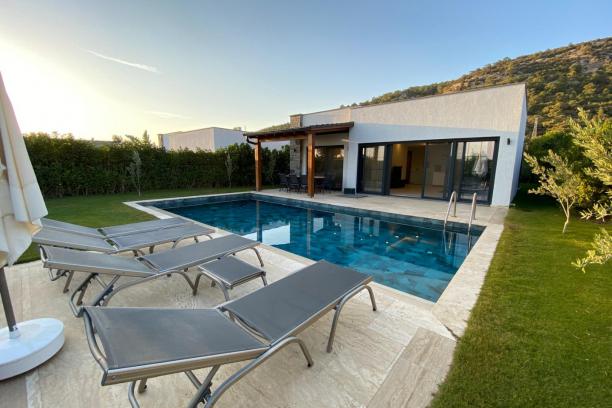 bodrum konacık özel havuzlu müstakil 4+1 kiralık villa