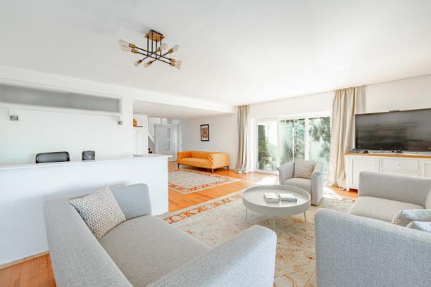 Bodrum Yalıkavak'ta 5+1 Özel Havuzlu Eşsiz Deniz Manzaralı Muhafazakar Villa