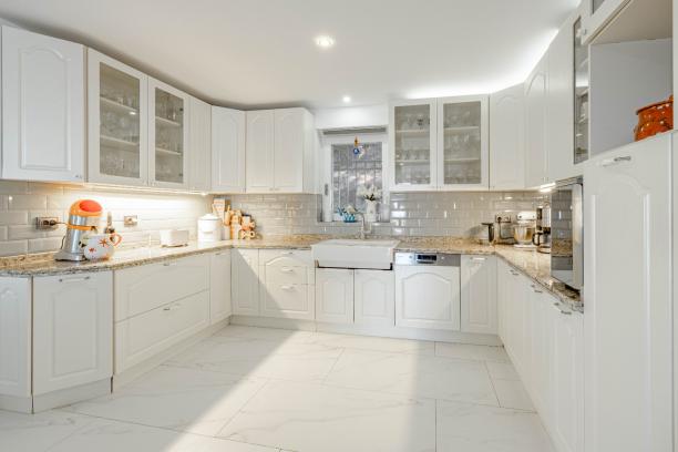 Bodrum Yalıkavak'ta 5+1 Özel Havuzlu Eşsiz Deniz Manzaralı Muhafazakar Villa