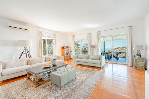 Bodrum Yalıkavak'ta 5+1 Özel Havuzlu Eşsiz Deniz Manzaralı Muhafazakar Villa