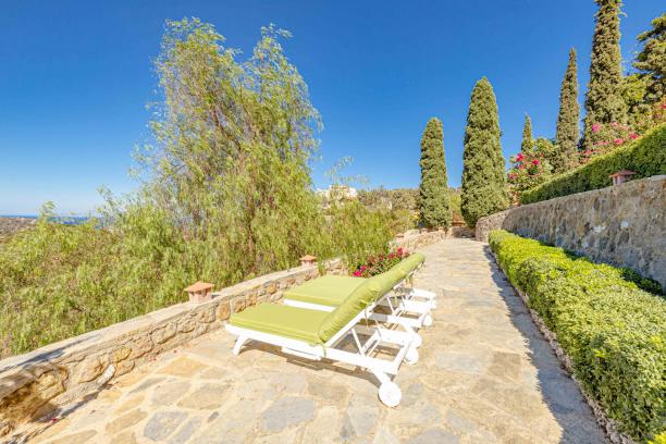 Bodrum Yalıkavak'ta 5+1 Özel Havuzlu Eşsiz Deniz Manzaralı Muhafazakar Villa