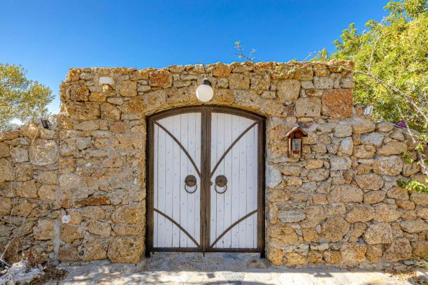 Bodrum Yalıkavak'ta 5+1 Özel Havuzlu Eşsiz Deniz Manzaralı Muhafazakar Villa