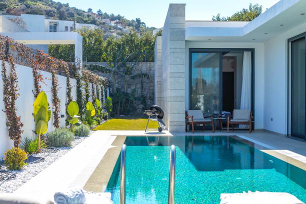 Yalıkavak'ta Özel Havuzlu ,Bahçeli Denize Yakın 3+1 Müstakil Villa