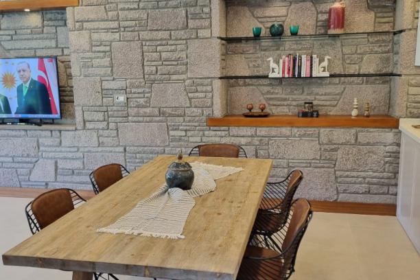 Konacık'ta Özel Havuzlu Müstakil Bahçeli 3+1 Villa