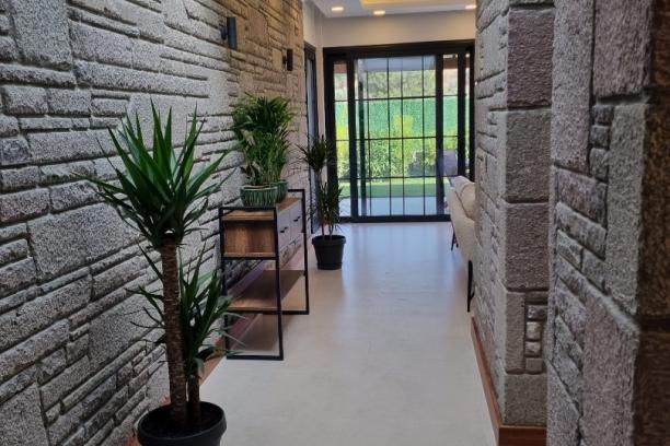 Konacık'ta Özel Havuzlu Müstakil Bahçeli 3+1 Villa