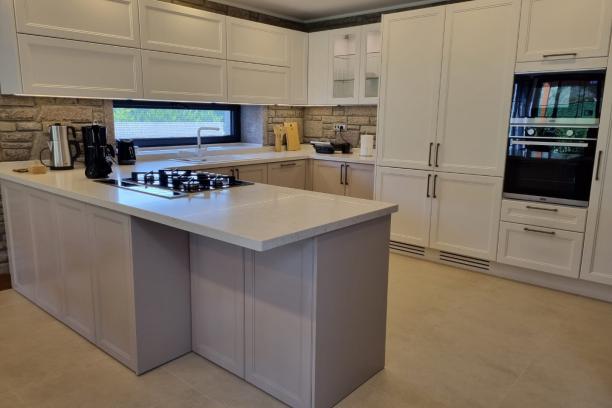 Konacık'ta Özel Havuzlu Müstakil Bahçeli 3+1 Villa