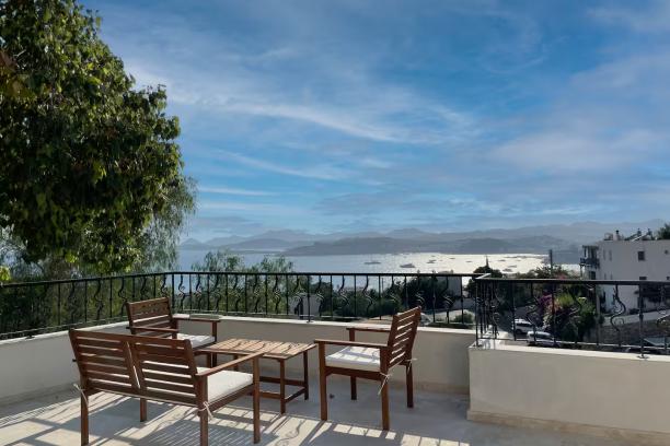 Bodrum Merkez' de Özel Havuzlu Deniz Manzaralı Kiralık Villa