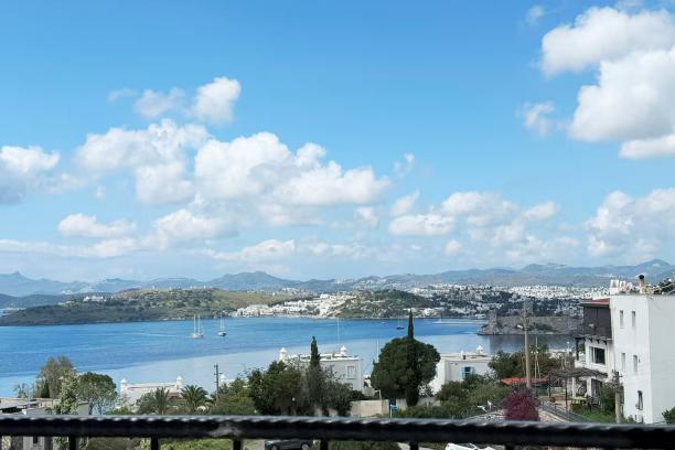 Bodrum Merkez' de Özel Havuzlu Deniz Manzaralı Kiralık Villa