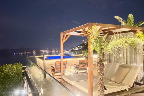 Yalıkavak'ta Kapanmaz Deniz Manzaralı Özel Havuzlu 5+2 Lüks Vila