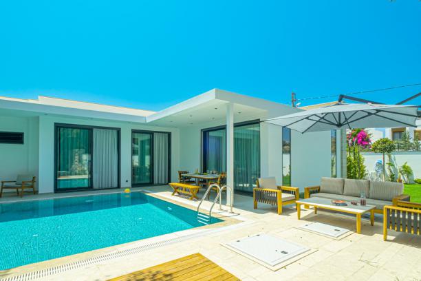 Yalıkavak'ta Özel Havuzlu Bahçeli Denize Yakın 3+1 Müstakil Villa