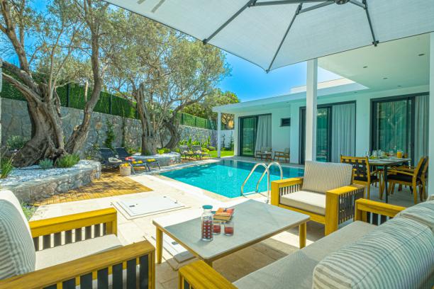 Yalıkavak'ta Özel Havuzlu Bahçeli Denize Yakın 3+1 Müstakil Villa