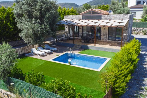 Bodrum Yalıçiftlik Özel Havuzlu Kiralık Taş Villa