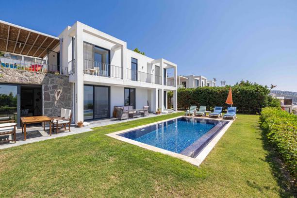 Yalikavak 4+1 Özel Havuzlu Deniz Manzarali Villa