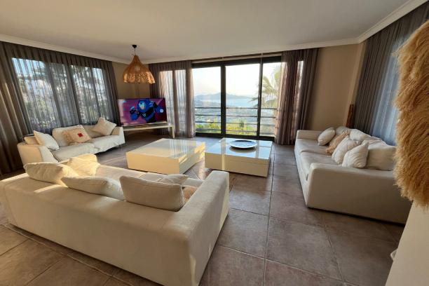 Bodrum Yalıkavak'ta Deniz Manzaralı Özel Havuzlu Kiralık Villa